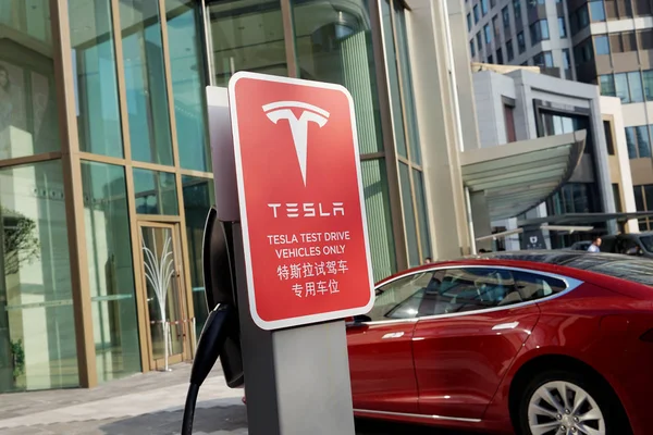 Veduta Negozio Tesla Shanghai Cina Novembre 2018 — Foto Stock