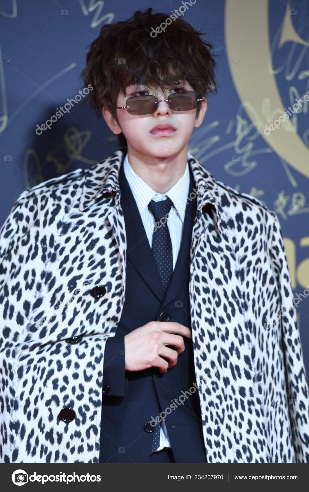 Singer Rapper Cai Xukun Chinese Boy Group Nine Percent Poses — Stock