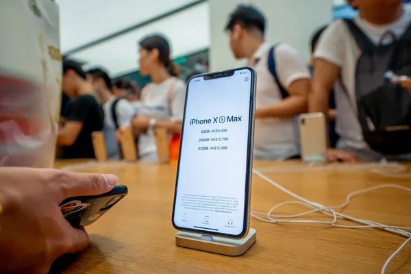 Teléfono Inteligente Iphone Max Muestra Una Tienda Apple Hong Kong — Foto de Stock