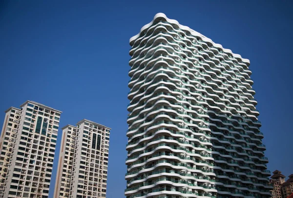 View Instant Noodle Shaped High Rise Residential Apartment Building Wavy — Stock Photo, Image