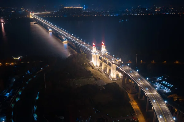 Vista Aérea Ponte Iluminada Rio Nanjing Yangtze Cidade Nanjing Leste — Fotografia de Stock