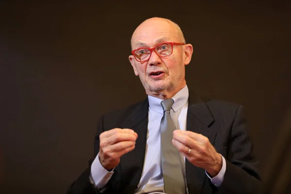 Pascal Lamy Director General Organización Mundial Del Comercio Recibe Una — Foto de Stock