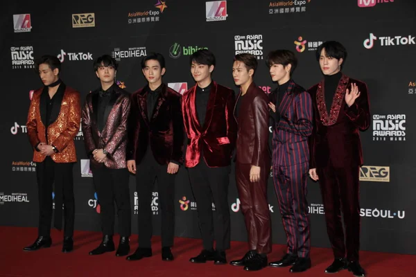 韓国の少年グループ Got7 のメンバーをもたらすに到着するとレッド カーペット 2018 Mnet アジア音楽賞や香港 中国のママ 2018 — ストック写真