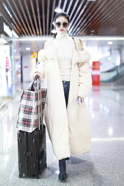 Modella Cinese Sui Fotografata All Aeroporto Internazionale Shanghai Hongqiao Shanghai — Foto Stock