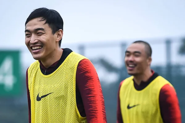 Feng Xiaoting Zhao Xuri Çin Ulusal Erkek Futbol Takımı Alın — Stok fotoğraf