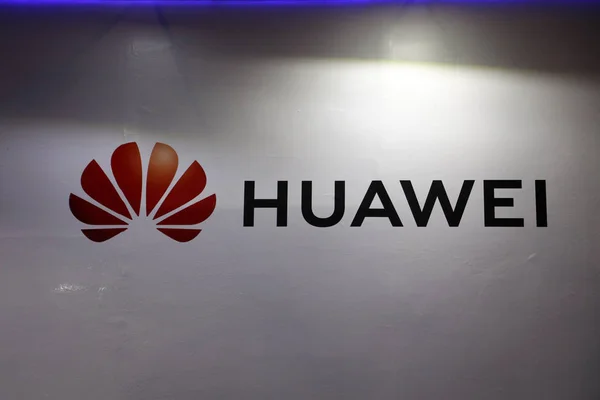 Vista Logotipo Huawei Durante Una Exposición Chongqing China Agosto 2018 — Foto de Stock