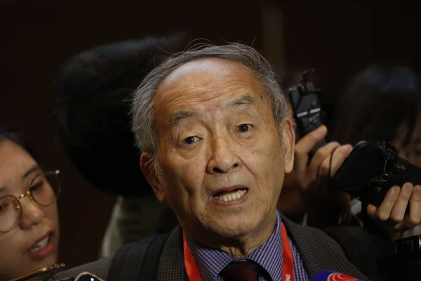 Chinese Bioethicist Qiu Renzong Wordt Geïnterviewd Tijdens Tweede Internationale Top — Stockfoto