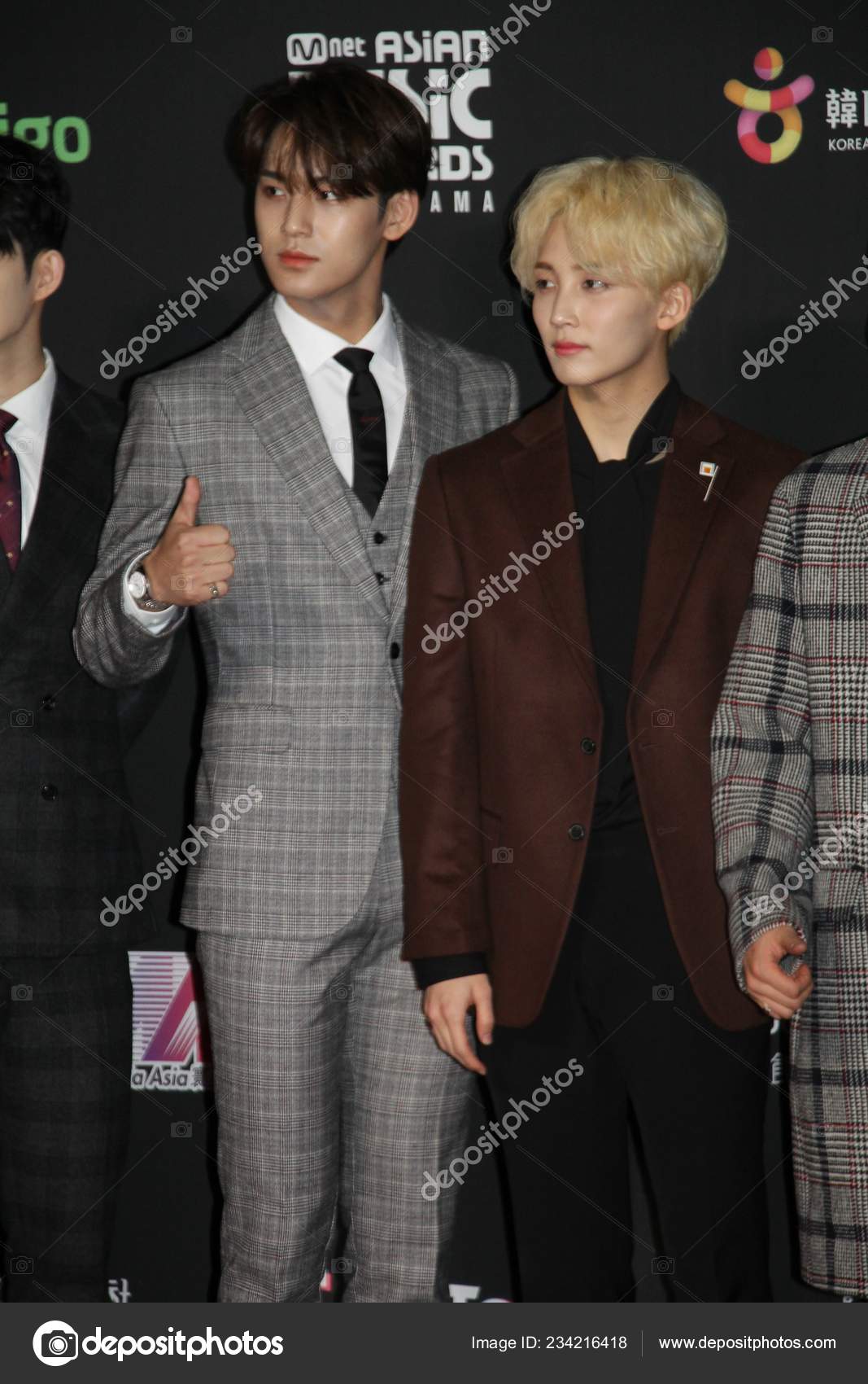 Members South Korean Boy Group Seventeen Pose Arrive Red Carpet Stock Editorial Photo C Chinaimages Members South Korean Boy Group Seventeen Pose Arrive Red Carpet Stock Editorial Photo C Chinaimages