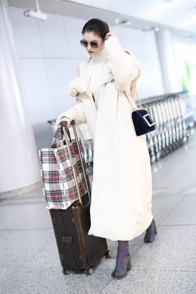 Modelo Chinês Sui Retratado Aeroporto Internacional Hongqiao Xangai China Dezembro — Fotografia de Stock