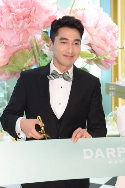 Тайваньско Канадский Актер Марк Чао Принял Участие Рекламном Мероприятии Дарфина — стоковое фото