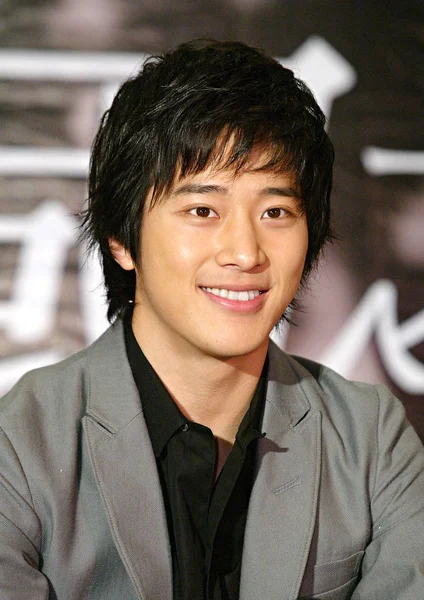 韓国俳優李 Wan 彼の新しいテレビ シリーズ 天国の木 台湾のプロモーション イベントに出席 2006 — ストック写真