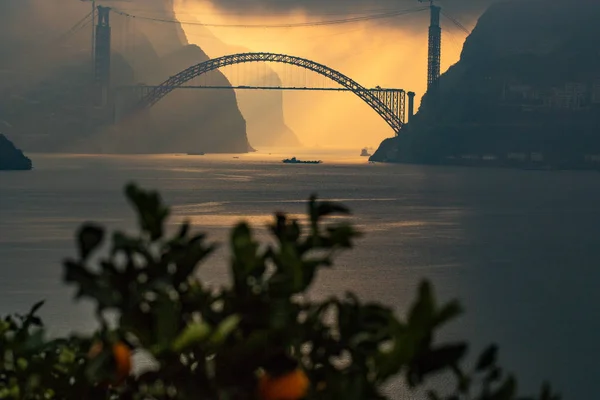 Landschaft Der Baustelle Einer Brücke Über Den Yangtse Bei Sonnenaufgang — Stockfoto