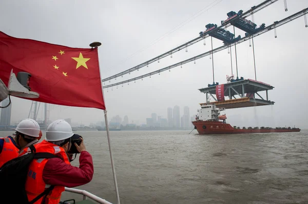 000 Tun Ocelového Nosníku Zrušena Instalaci Staveništi Yangsigang Yangtze River — Stock fotografie