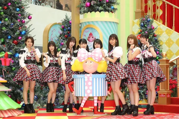 Члены Японской Женской Группы Juicejuice Выступают Время Церемонии Празднования Летия — стоковое фото