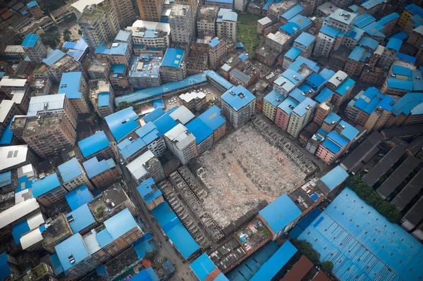 Vista Aérea Telhados Azuis Construídos Ilegalmente Por Proprietários Apartamentos Edifícios — Fotografia de Stock
