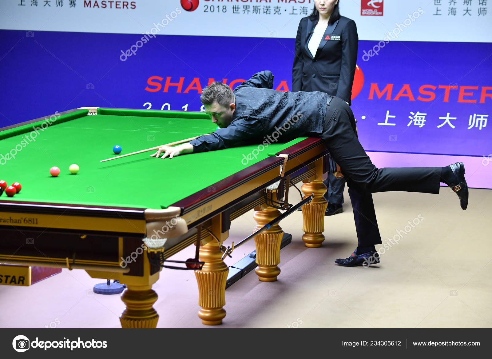 Kyren Wilson England Plays Shot Ronnie O'sullivan England