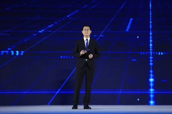 Pony Huateng Chairman Ceo Tencent Holdings Ltd Introduces Wechat Mini — 图库照片
