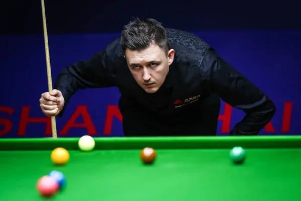 Kyren Wilson Της Αγγλίας Θεωρεί Έναν Πυροβολισμό Για Τζουντ Τραμπ — Φωτογραφία Αρχείου