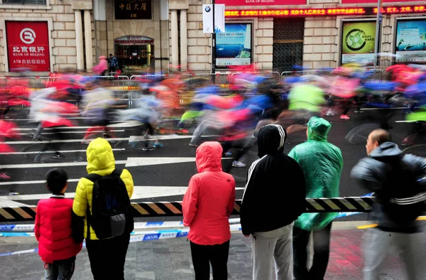 Uczestnicy Biorą Udział 2018 Shanghai International Marathon Szanghaju Chiny Listopad — Zdjęcie stockowe