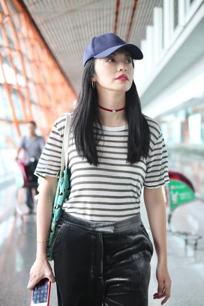 Chinese Actrice Yao Chen Arriveert Bij Beijing Capital International Airport — Stockfoto