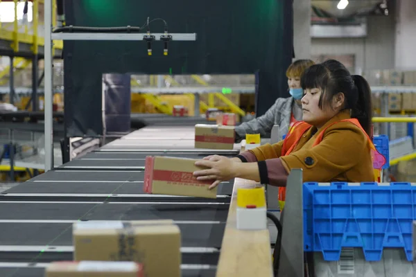 Chinese Workers Labor Largest Smart Logistics Base Asia Named Suning — Stock Photo, Image