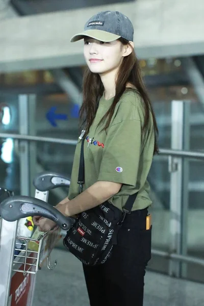 Actriz China Jelly Lin Lin Yun Llega Aeropuerto Internacional Beijing — Foto de Stock