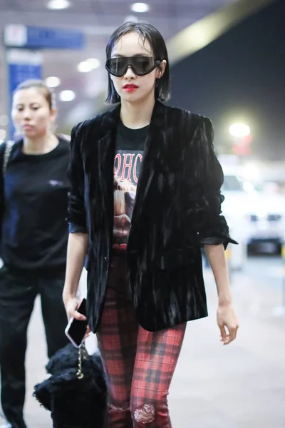 Cantante Actriz China Victoria Song Song Qian Llega Aeropuerto Internacional —  Fotos de Stock