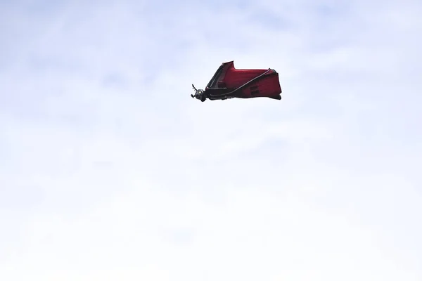 Panfleto Wingsuit Compete Enquanto Salta Penhasco Durante 7Th World Wingsuit — Fotografia de Stock