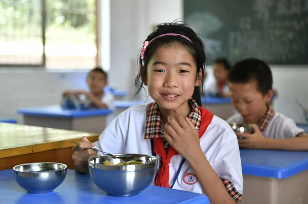 Students Have Meals School Nanchang City East China Jiangxi Province — стоковое фото