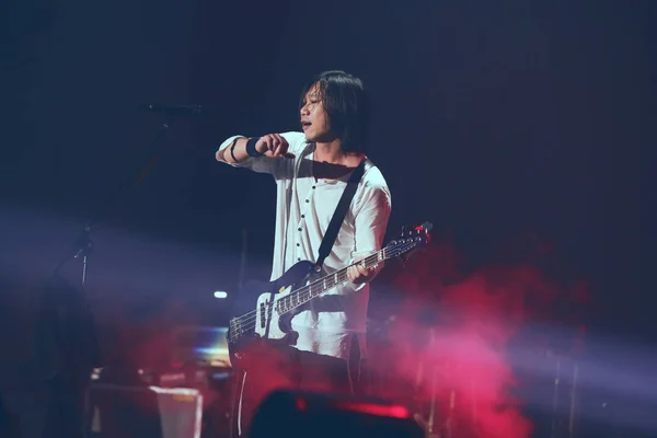 Masa Matthew Tsai Shen Yen Banda Rock Taiwanesa Mayday Actúa — Foto de Stock