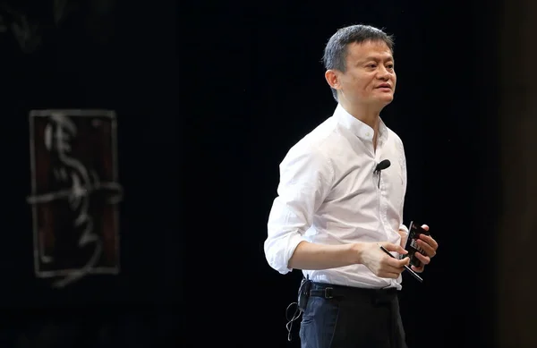 Jack Yun Předseda Alibaba Group Dává Lekci Vesnici Učitelů Během — Stock fotografie