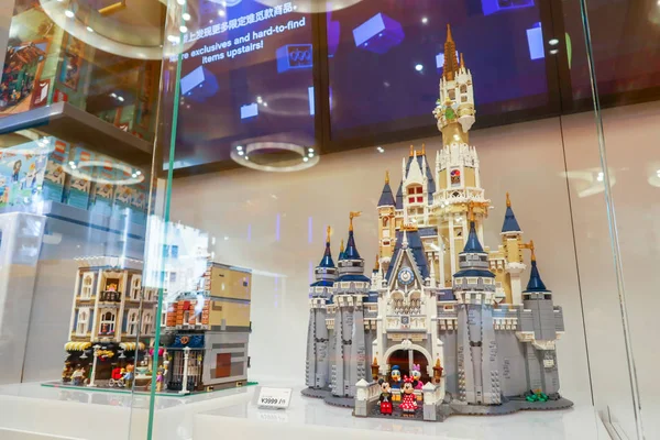 Creazioni Mattoncini Lego Sono Esposte Secondo Flagship Store Lego Shanghai — Foto Stock