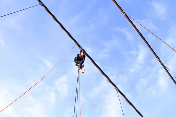 Людина Павук Робітники Перевірки Найдовшій Склянці Гуандун Дном Моста Горі — стокове фото