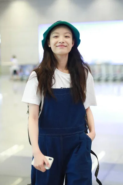 2018 上海の上海虹橋国際空港に到着した中国の女優 ニッケル — ストック写真