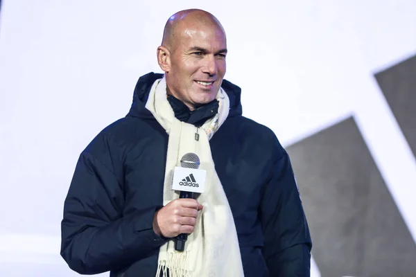 Der Französische Fußball Superstar Und Trainer Zinedine Zidane Besucht Während — Stockfoto