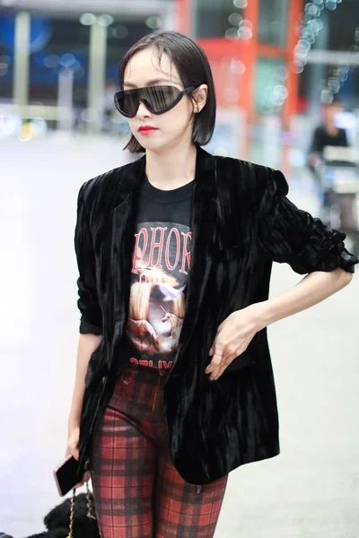 Cantante Actriz China Victoria Song Song Qian Llega Aeropuerto Internacional —  Fotos de Stock