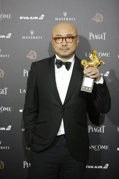 Actor Chino Zheng Posa Con Trofeo Mejor Actor Principal Por — Foto de Stock