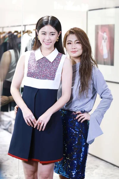 Selina Van Taiwanese Meisjes Groep Rechts Haar Zus Met Actrice — Stockfoto