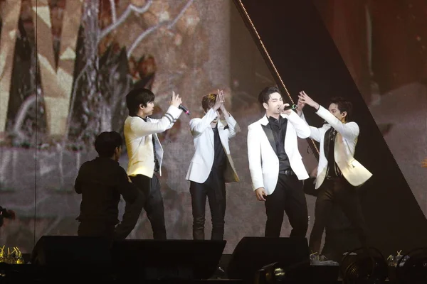 Medlemmar Sydkoreanska Pojke Gruppen Est Utföra Double You Konserten Hong — Stockfoto