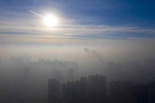 Stadtbild Mit Hochhäusern Und Wolkenkratzern Einem Wolkenmeer Der Stadt Harbin — Stockfoto