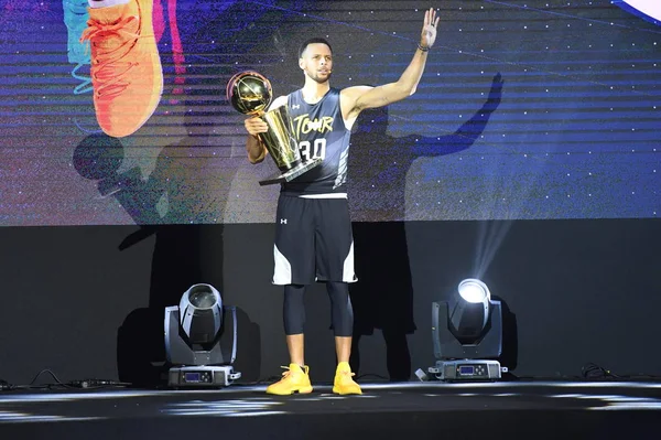 Gwiazda Nba Stephen Curry Golden State Warriors Uczęszcza Spotkanie Fan — Zdjęcie stockowe