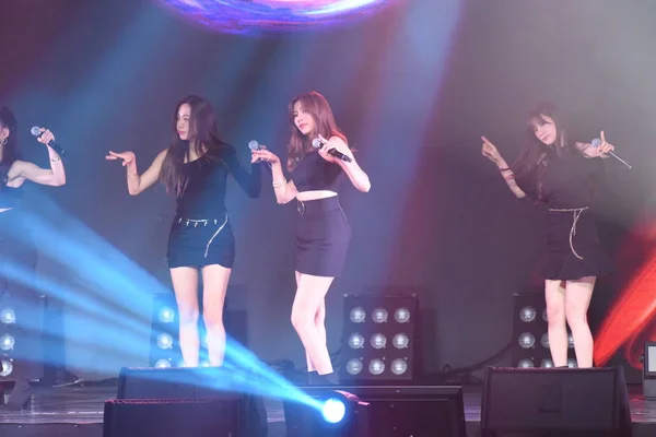Apink の韓国の女の子のグループのメンバーは 台湾の Apink アジア ツアー 2018 コンサート 2018 — ストック写真