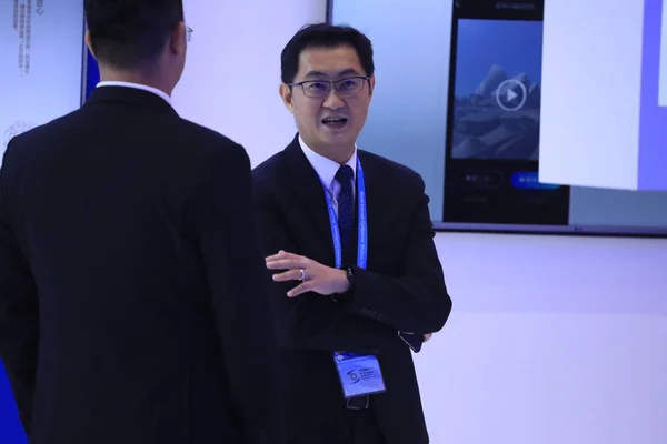 Pony Huateng Presidente Ceo Tencent Holdings Ltd Retratado Estande Tencent — Fotografia de Stock