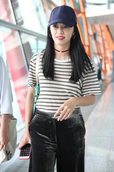 Attrice Cinese Yao Chen Arriva All Aeroporto Internazionale Pechino Capital — Foto Stock