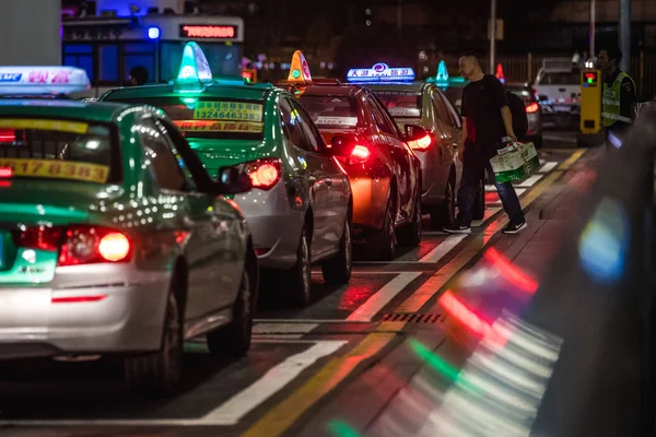 Guangzhou Baiyun Nemzetközi Repülőtér Terminál Pick Taxiállomás Utasok Felvenni Mint — Stock Fotó