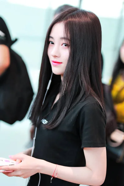 Chinese Zangeres Actrice Jingyi Afgebeeld Shanghai Hongqiao International Airport Shanghai — Stockfoto