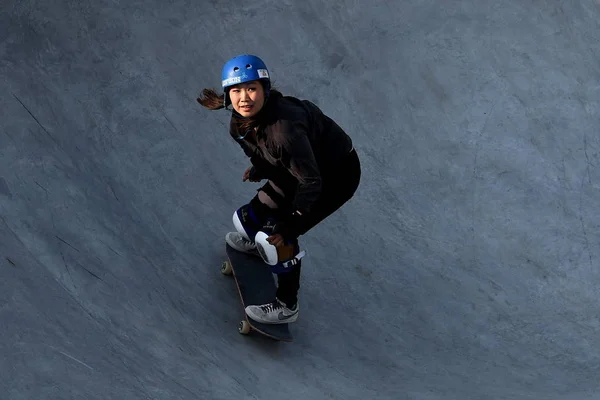 Киса Накамура Японии Принимает Участие Финальном Матче Чемпионата Мира Скейтбордингу — стоковое фото