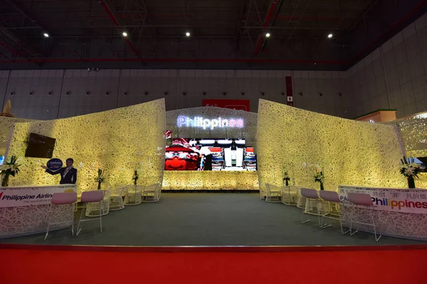 Nsanlar Ilk Çin Uluslararası Alma Expo Sırasında Ciie 2018 Şanghay — Stok fotoğraf