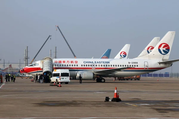 Boeing 737 300 China Eastern Airlines Sugárhajtású Repülőgép Van Parkolt — Stock Fotó