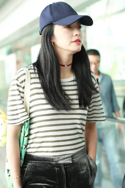 Chinese Actrice Yao Chen Arriveert Bij Beijing Capital International Airport — Stockfoto